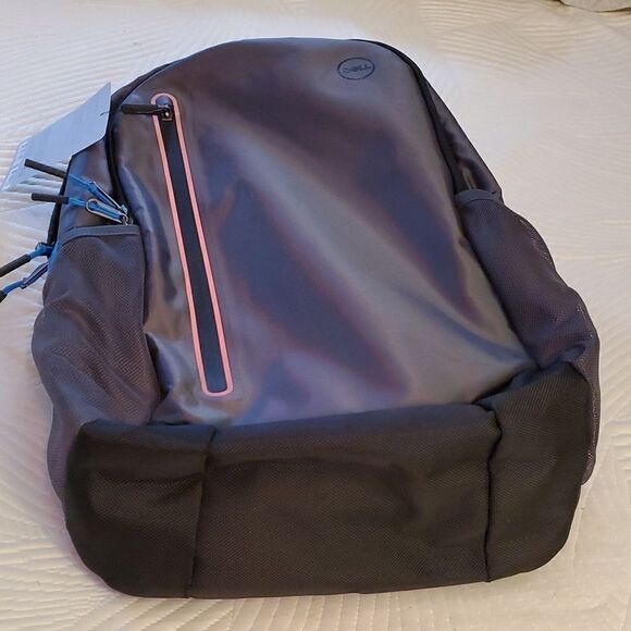 Dell Handbags - NWT Dell Urban Backpack 15